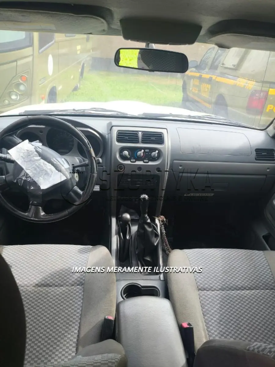 LOTE 025 - NISSAN/FRONTIER 4X4 SE - PLACA: IMW8963