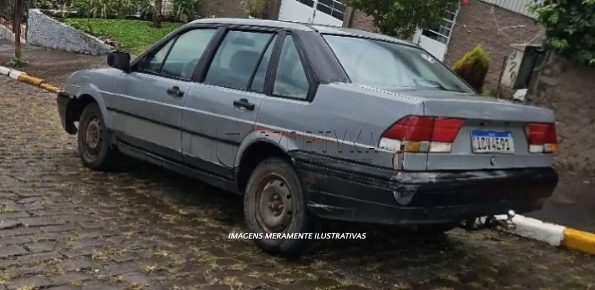 LOTE 001 - FORD/VERSAILLES 1.8 I GL, ANO/MOD 1995/1995, COR PRATA