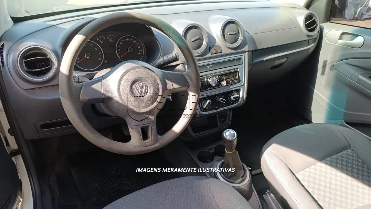 LOTE 001 - VEÍCULO VW/SAVEIRO CS TL, ANO/MOD 2014/2015