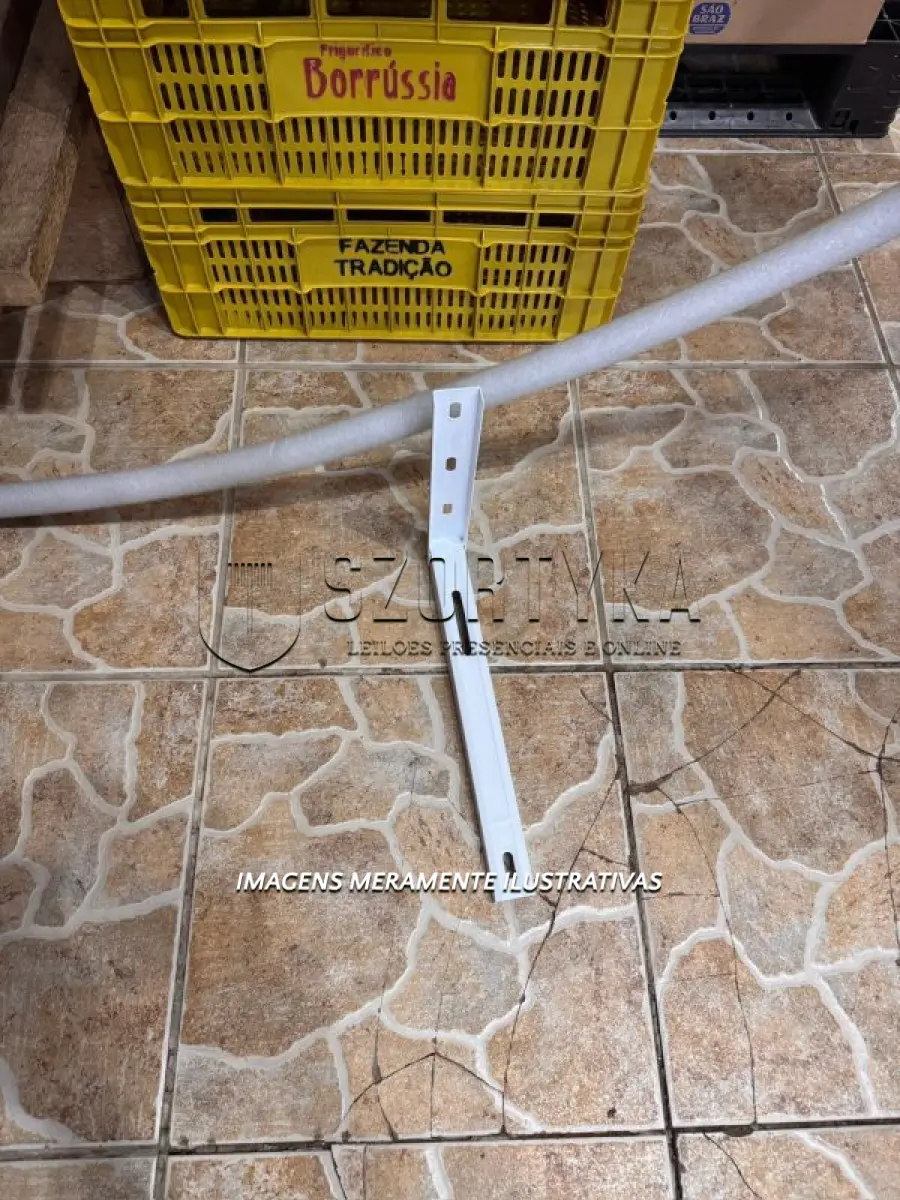 LOTE 003 - EQUIPAMENTOS PARA INSTALAÇÃO DE ARCONDICIONADO, 02 BOTIJÕES DE GÁS P45, 01 BOTIJÃO DE GÁS P13,