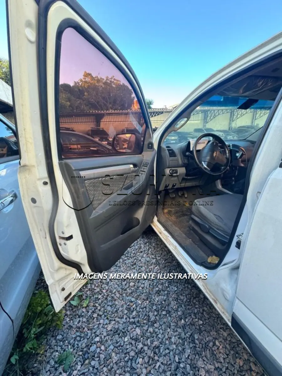 LOTE 001 - CHEVROLET/S10 2.8TD 4X4, ESTRANGEIRA
