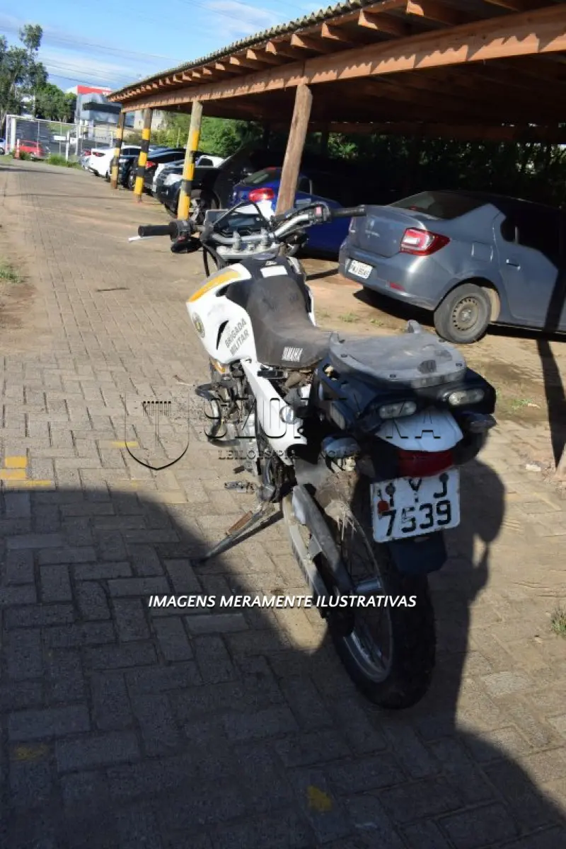 LOTE 006 - YAMAHA/XTZ 250 LANDER - PLACA: IYJ7539