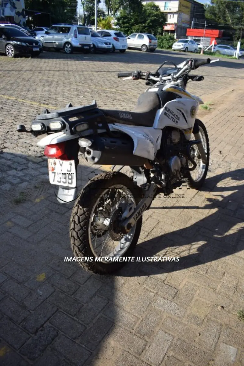LOTE 006 - YAMAHA/XTZ 250 LANDER - PLACA: IYJ7539