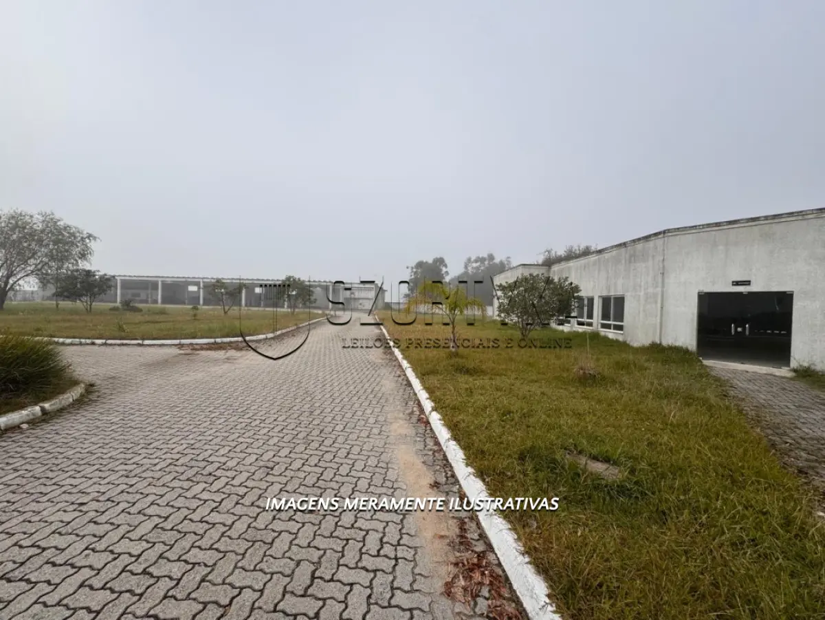 LOTE 001 - IMÓVEL INDUSTRIAL COM ÁREA DE 13,3193 HA COM ESTRUTURA DE FRIGORÍFICO