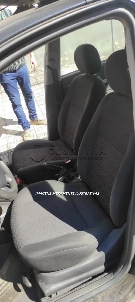 LOTE 001 - I/FORD FOCUS 2L FC FLEX - PLACA: IPC1890