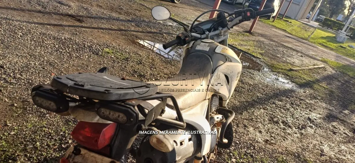 LOTE 023 - YAMAHA/XTZ 250 LANDER - PLACA: IYV7554
