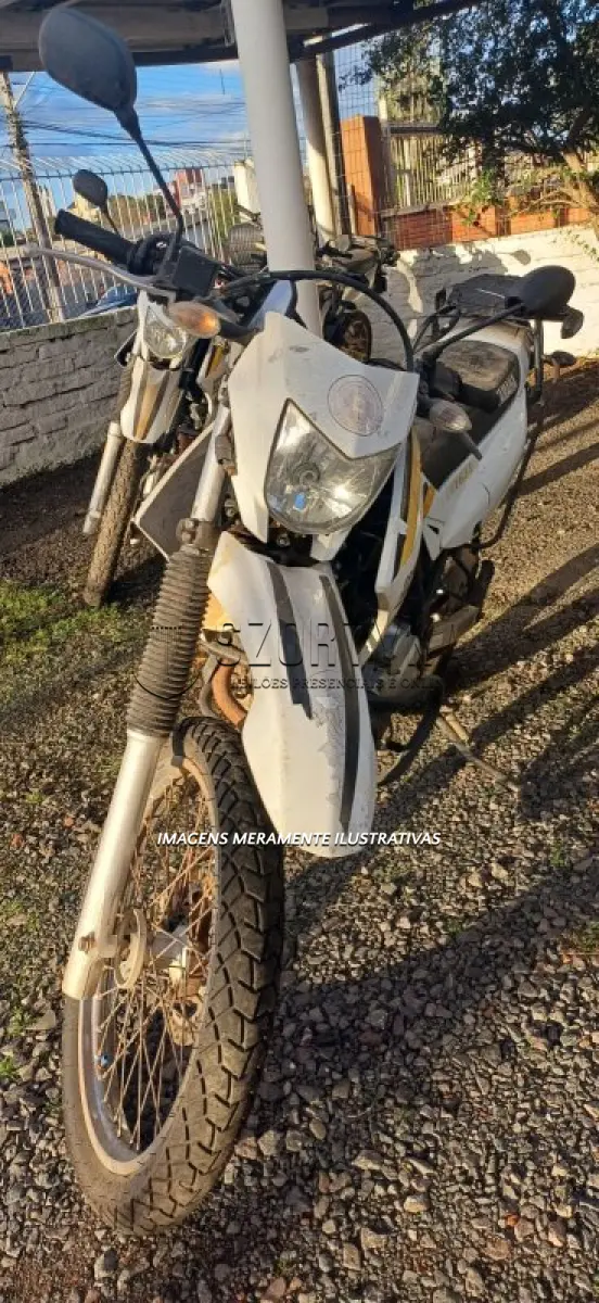 LOTE 023 - YAMAHA/XTZ 250 LANDER - PLACA: IYV7554