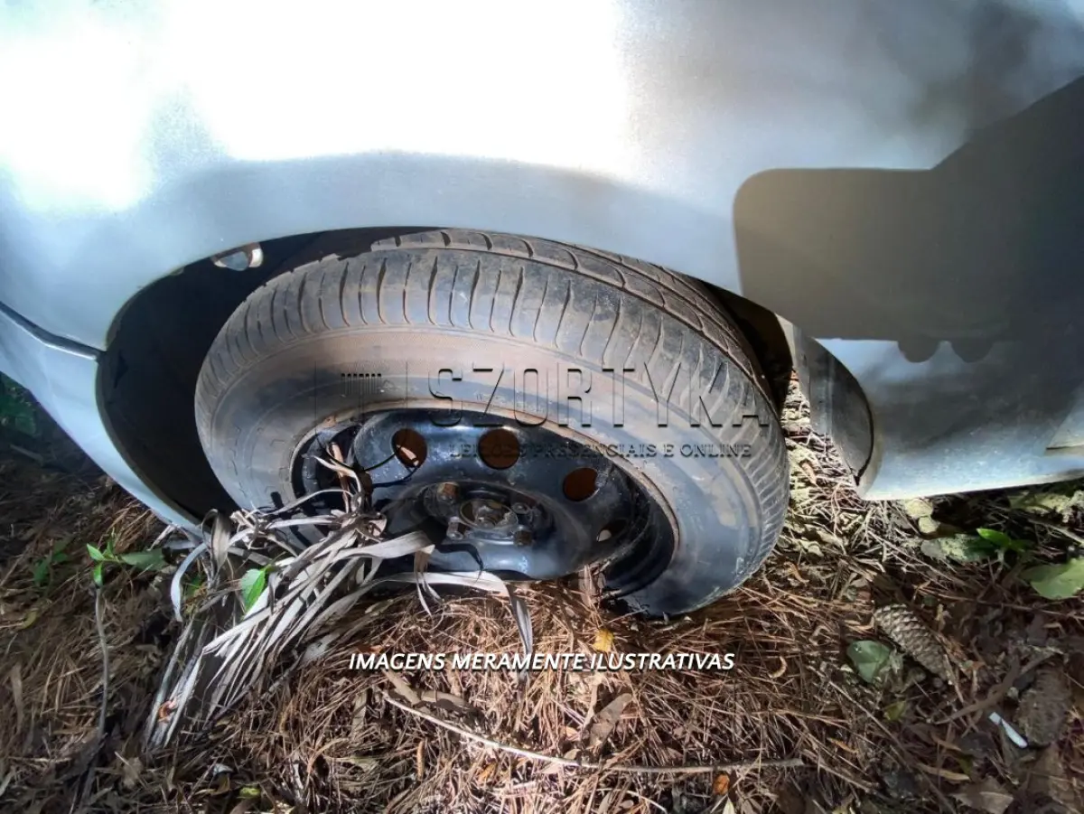 LOTE 003 - FORD/FIESTA 1.6 FLEX - PLACA: IUP5046