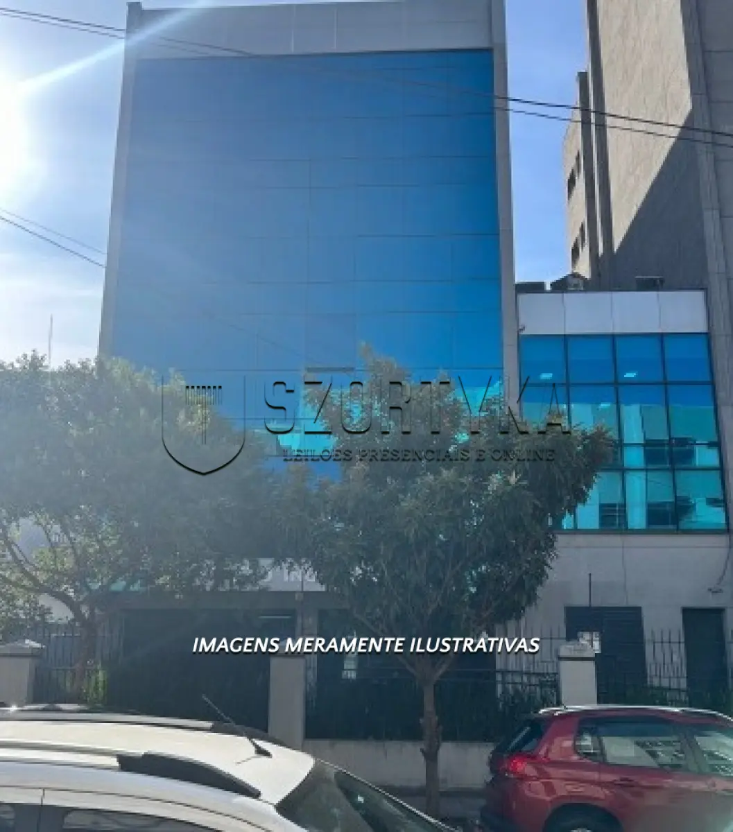 LOTE 001 - PRÉDIO COMERCIAL DE ALTO PADRÃO NO BAIRRO SANTANA, EM PORTO ALEGRE/RS