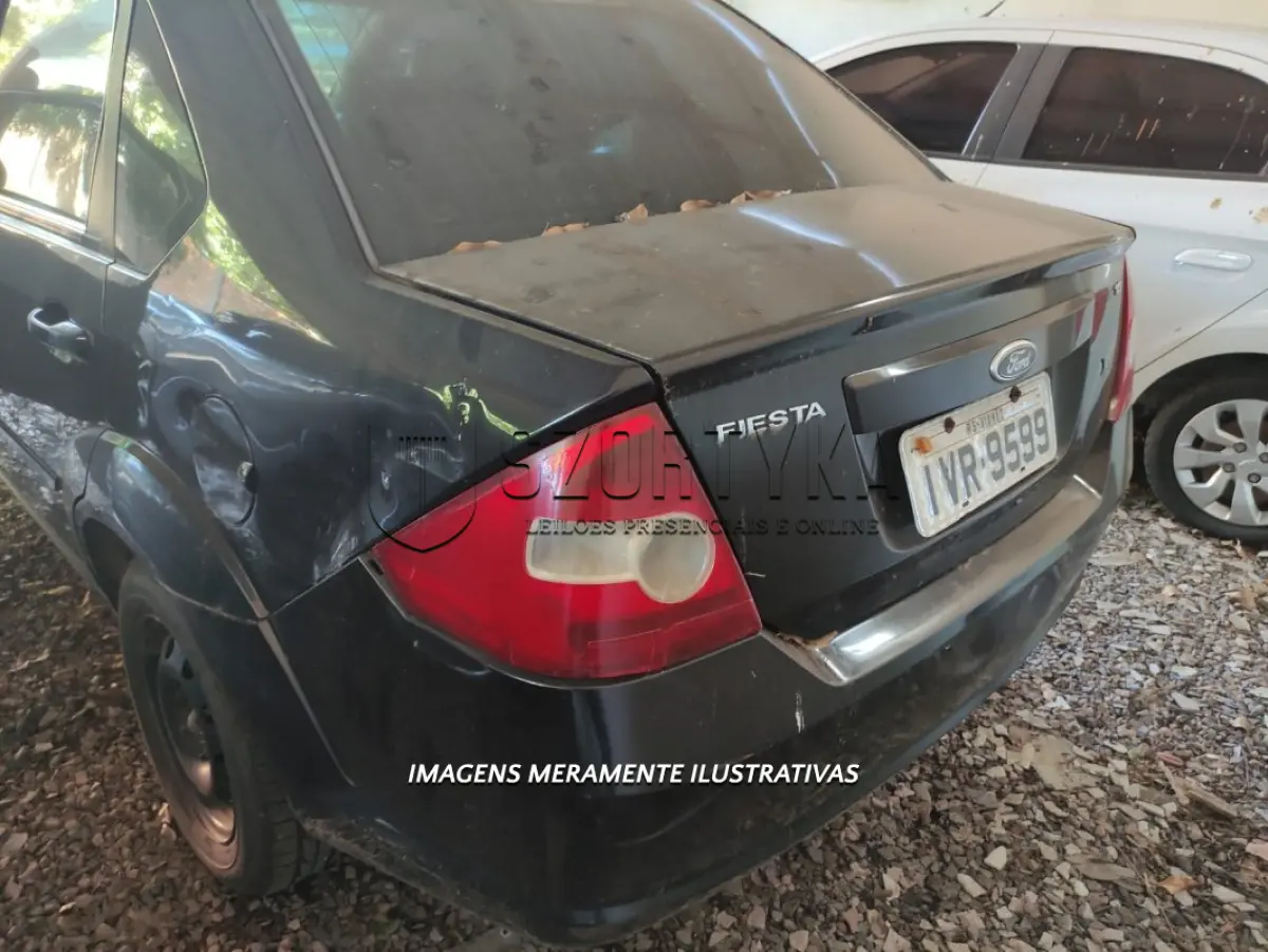 LOTE 056 - FORD/FIESTA SEDAN 1.6 FLEX - PLACA: IPC1949