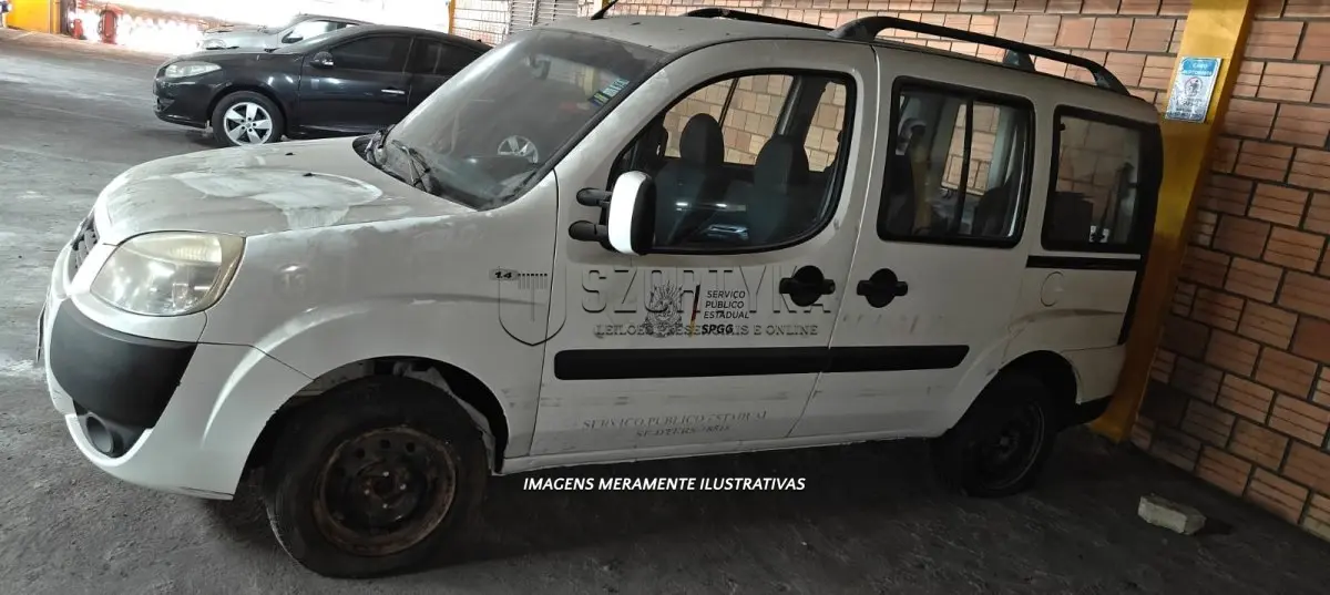 LOTE 067 - FIAT/DOBLO ELX 1.4 - PLACA: IQT3931