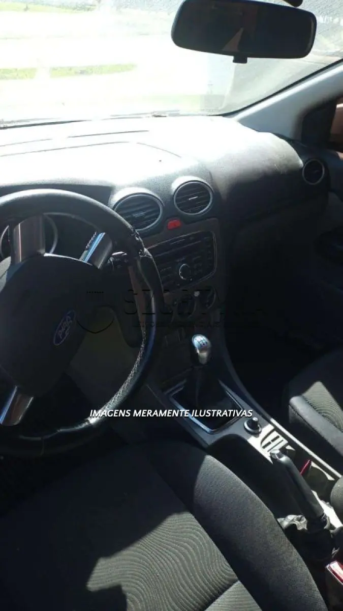LOTE 103 - I/FORD FOCUS 2L FC FLEX - PLACA: JBM3450