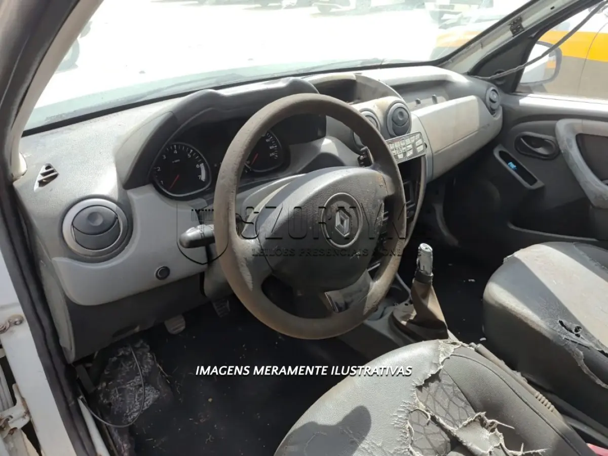 LOTE 107 - RENAULT/DUSTER 16 E 4X2 - PLACA: IUW5831