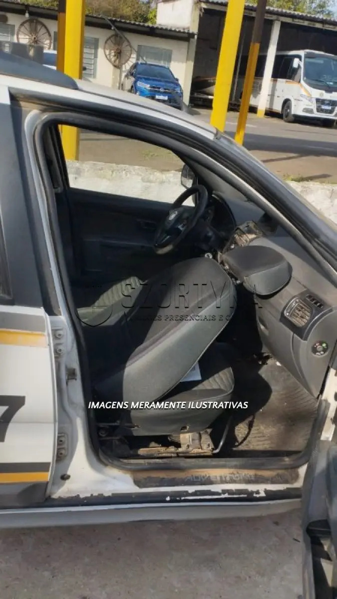 LOTE 116 - FIAT/WEEKEND ADVENTURE - PLACA: IZF9B46