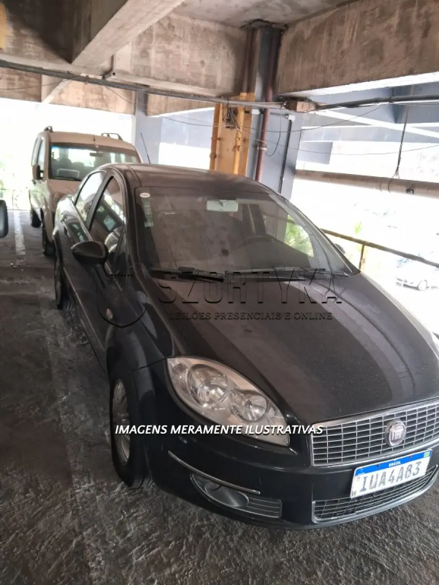 LOTE 068 - FIAT/LINEA ESSENCE 1.8 - PLACA: IUA4A83