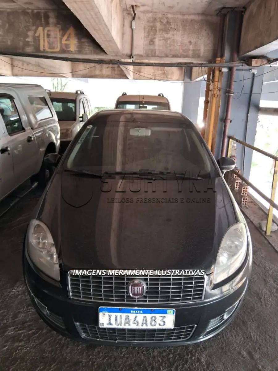 LOTE 068 - FIAT/LINEA ESSENCE 1.8 - PLACA: IUA4A83