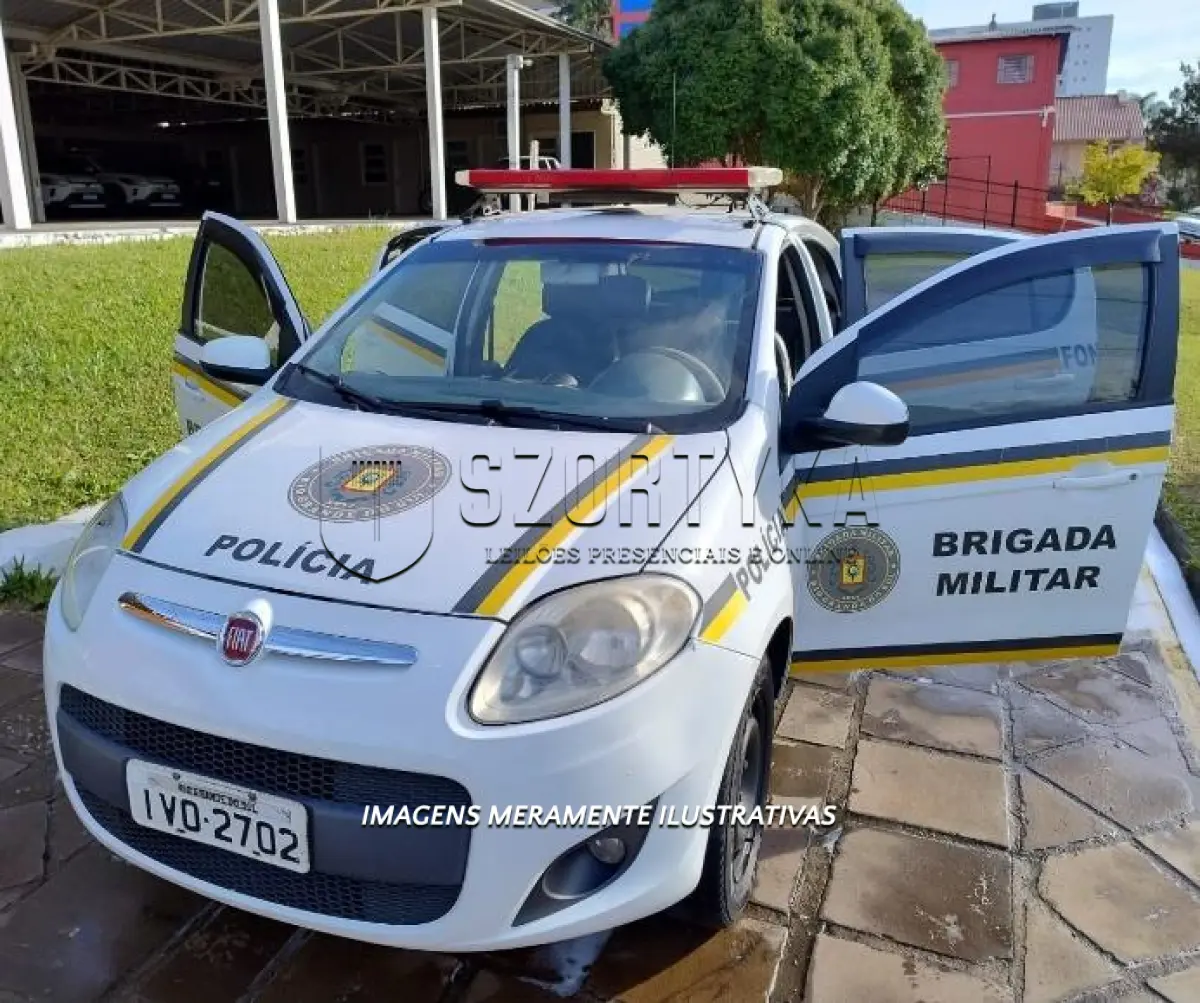 LOTE 121 - FIAT/PALIO ESSENCE 1.6 - PLACA: IVO2702