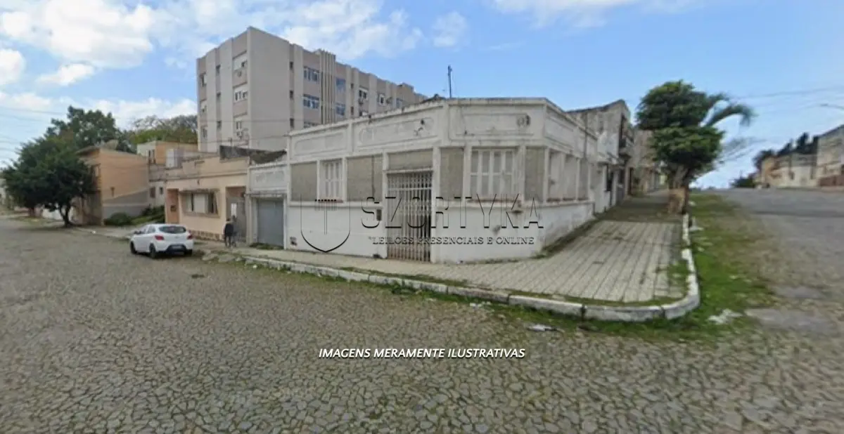 LOTE 001 - IMÓVEL NA RUA ANDRADE NEVES EM PELOTAS