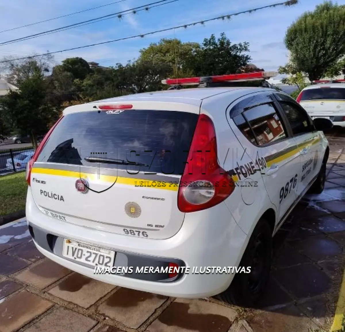 LOTE 121 - FIAT/PALIO ESSENCE 1.6 - PLACA: IVO2702