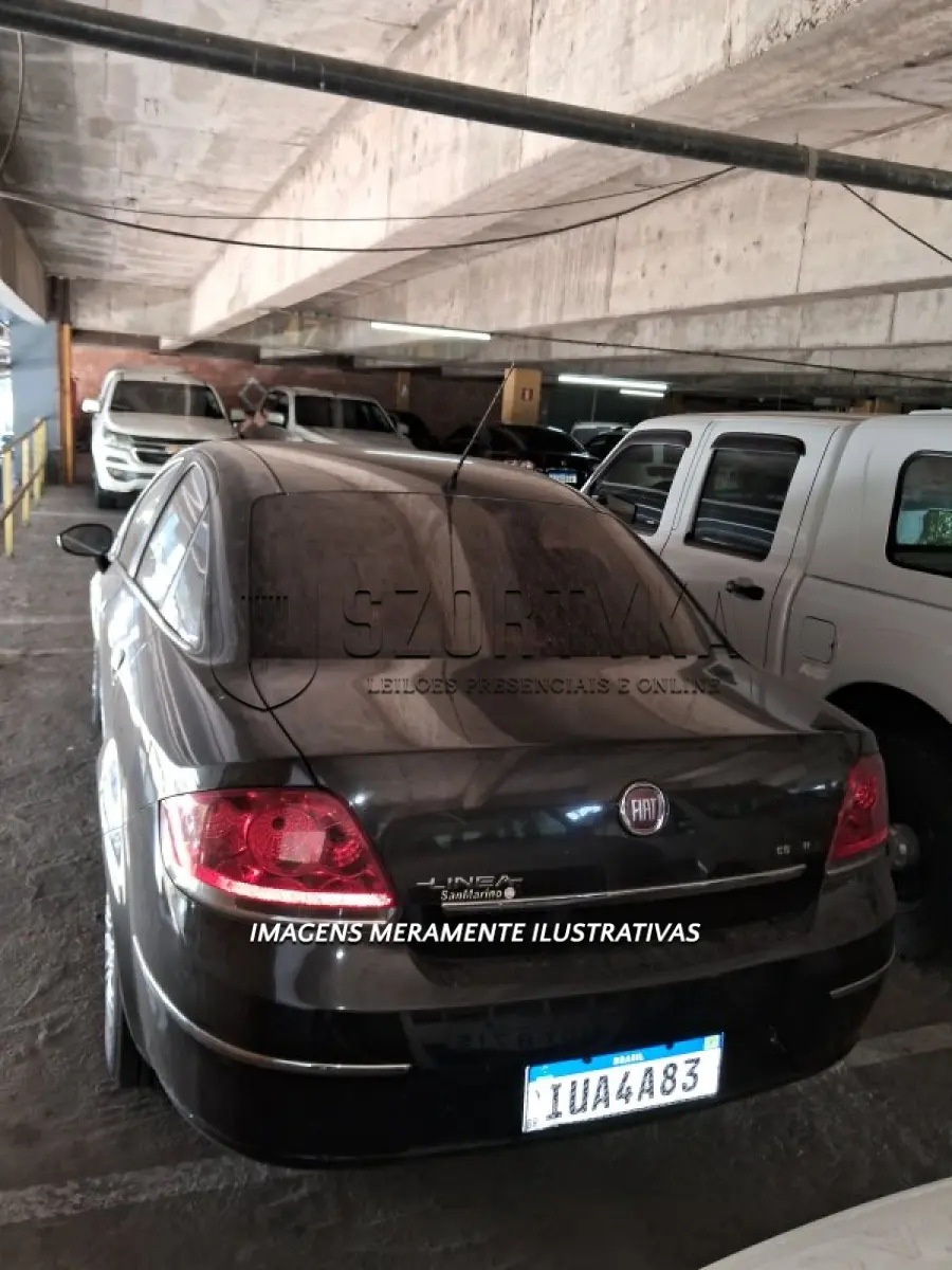 LOTE 068 - FIAT/LINEA ESSENCE 1.8 - PLACA: IUA4A83