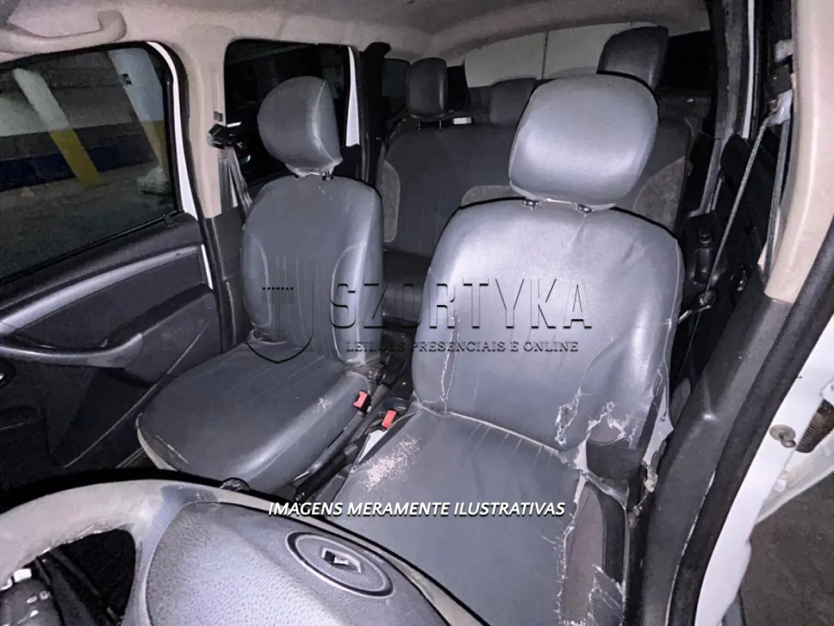 LOTE 094 - RENAULT/DUSTER 16 E 4X2 - PLACA: IUW6762