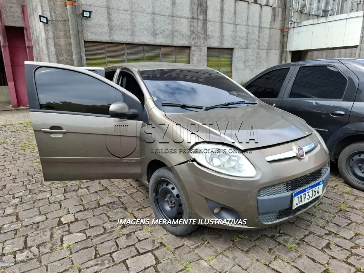 LOTE 059 - FIAT/PALIO ESSENCE 1.6 - PLACA: IVQ2257