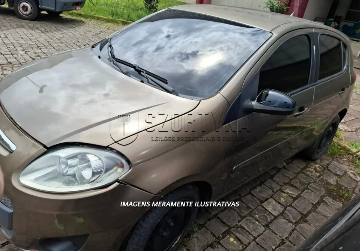 LOTE 059 - FIAT/PALIO ESSENCE 1.6 - PLACA: IVQ2257