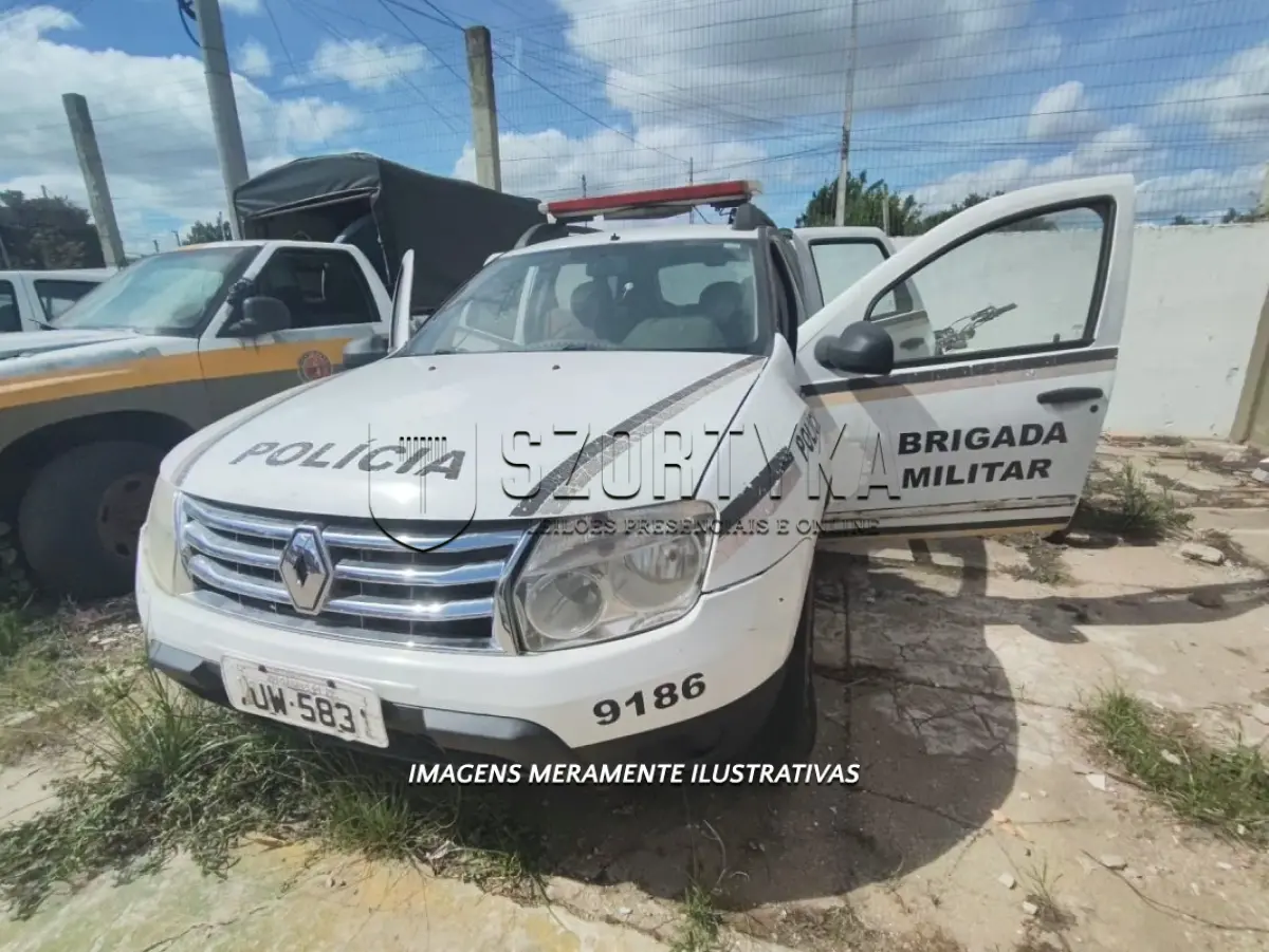 LOTE 107 - RENAULT/DUSTER 16 E 4X2 - PLACA: IUW5831