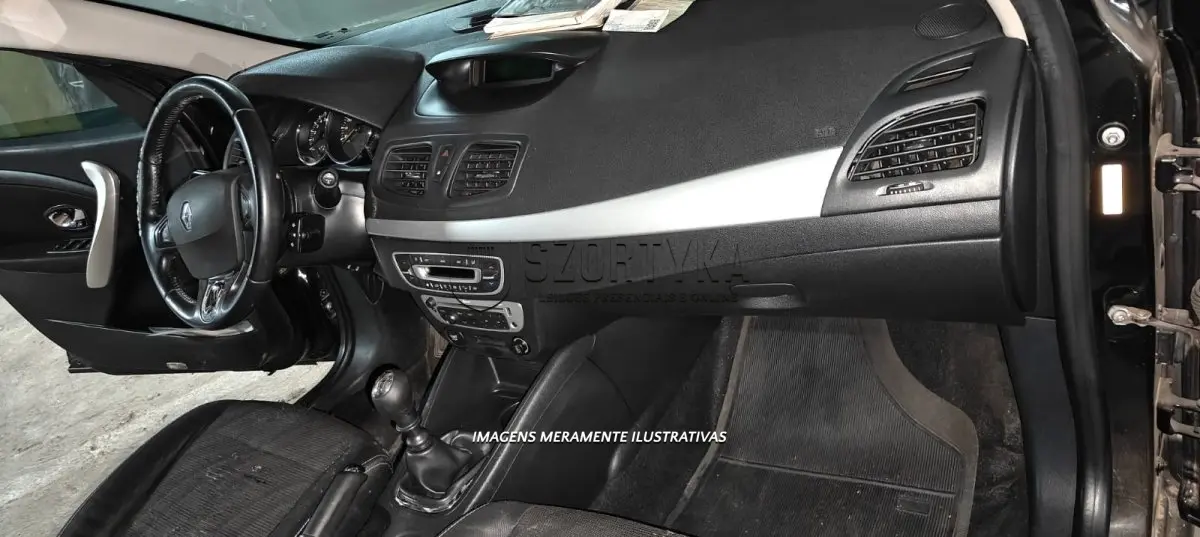 LOTE 066 - I/RENAULT FLUENCE DYN20M - PLACA: IVH4859