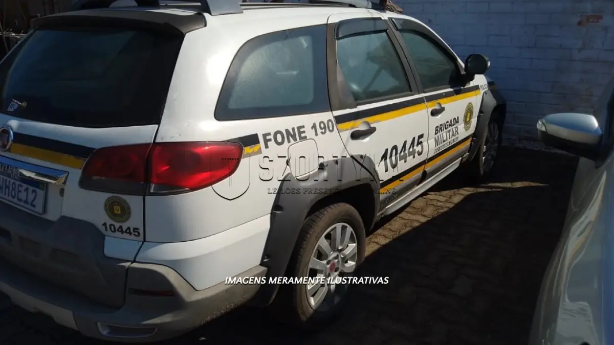 LOTE 111 - FIAT/WEEKEND ADVENTURE - PLACA: IWH8E12