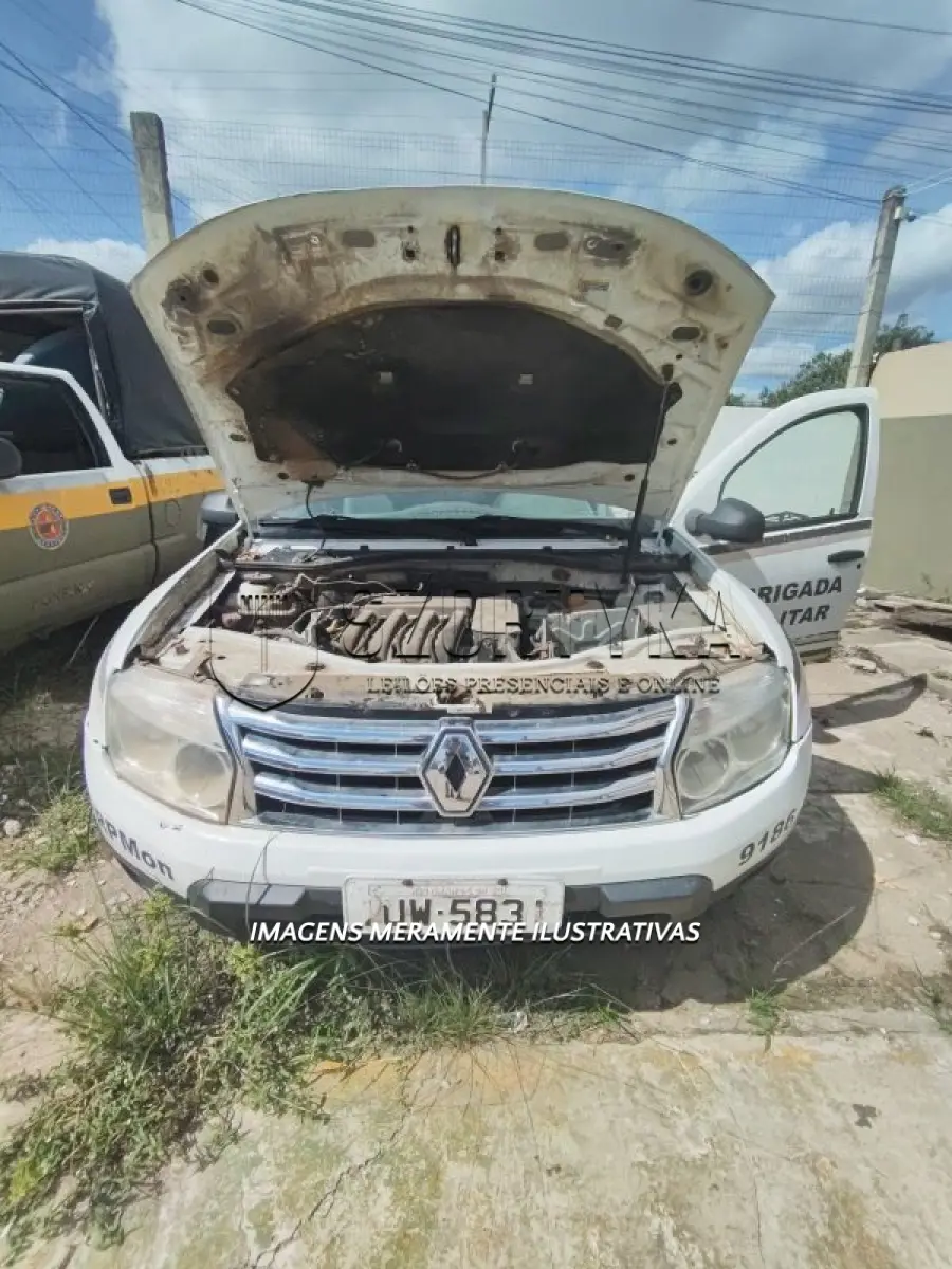 LOTE 107 - RENAULT/DUSTER 16 E 4X2 - PLACA: IUW5831