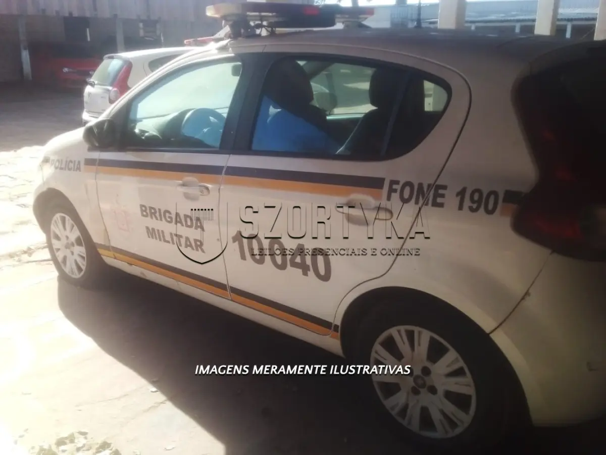 LOTE 102 - FIAT/PALIO ESSENCE 1.6 - PLACA: IVX0618