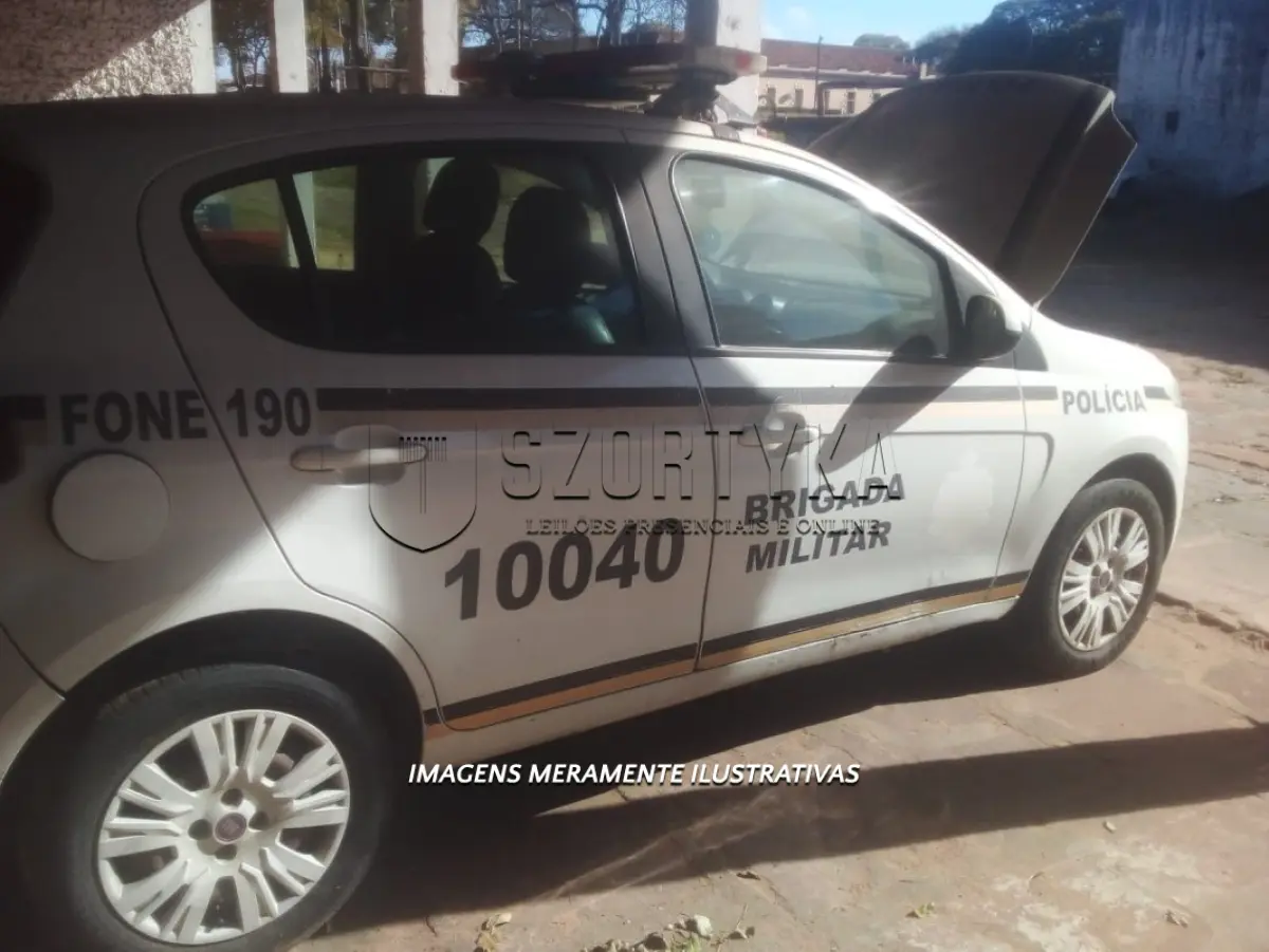 LOTE 102 - FIAT/PALIO ESSENCE 1.6 - PLACA: IVX0618