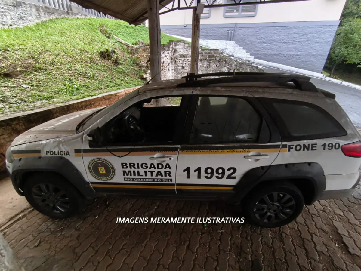 LOTE 108 - FIAT/WEEKEND ADVENTURE - PLACA: IZG4A59