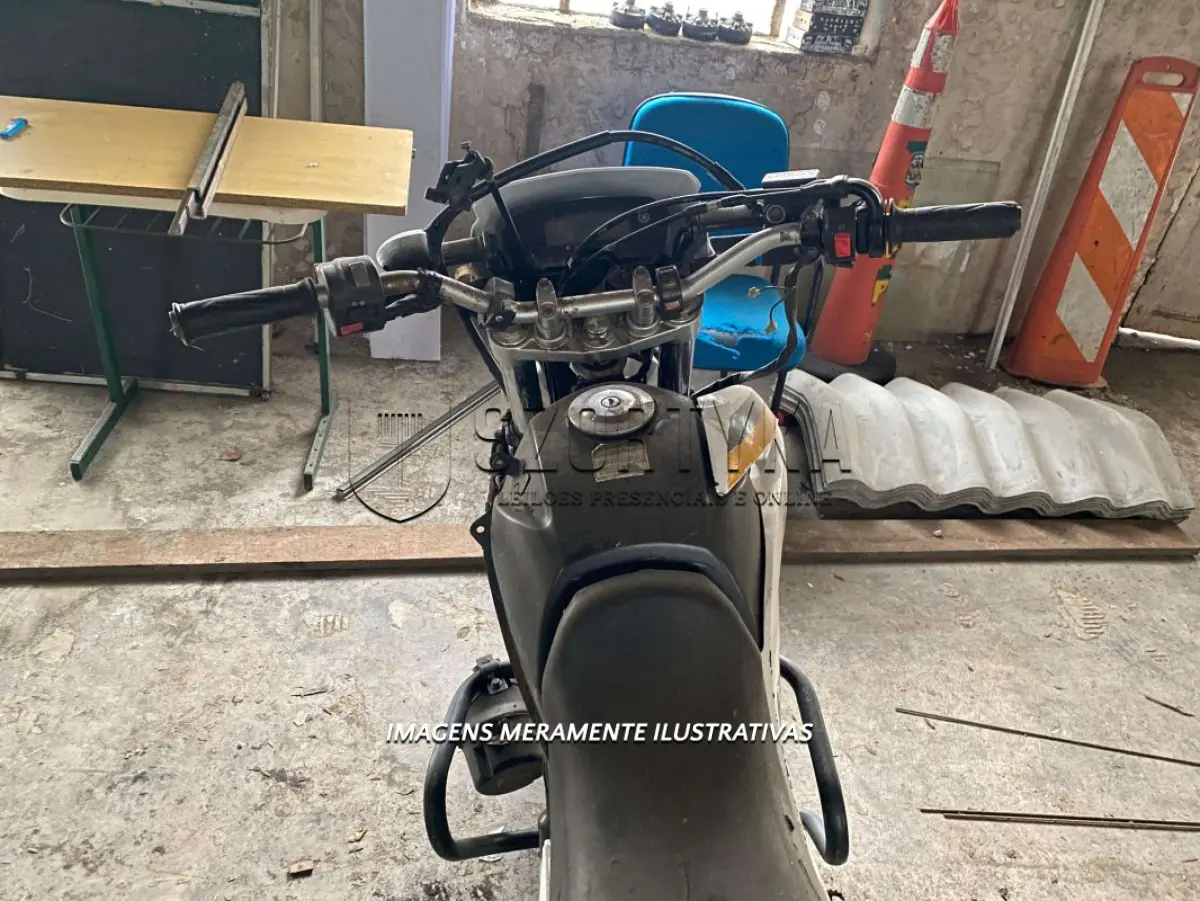 LOTE 046 - YAMAHA/XTZ 250 LANDER - PLACA: IYL3B22