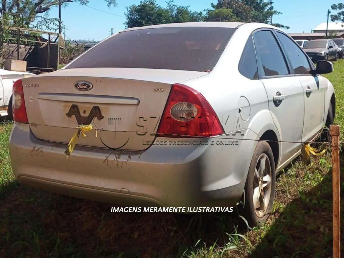 LOTE 103 - I/FORD FOCUS 2L FC FLEX - PLACA: JBM3450