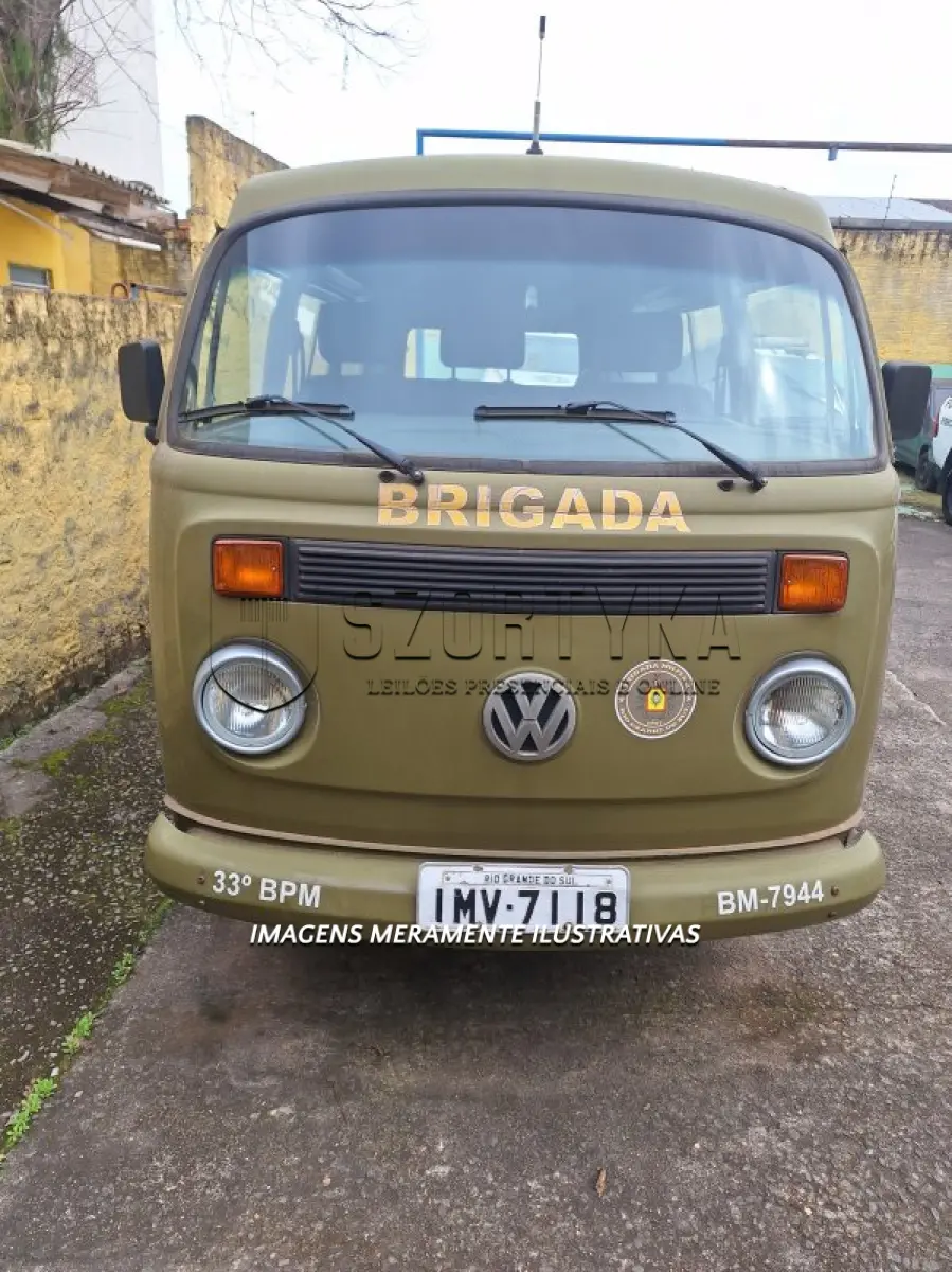 LOTE 112 - VW/KOMBI - PLACA: IMV7118