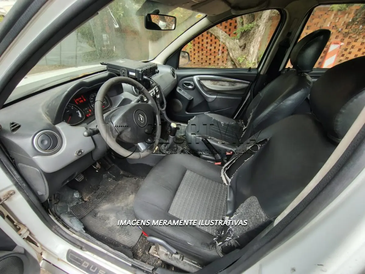 LOTE 048 - RENAULT/DUSTER 16 D 4X2 - PLACA: IWC6701
