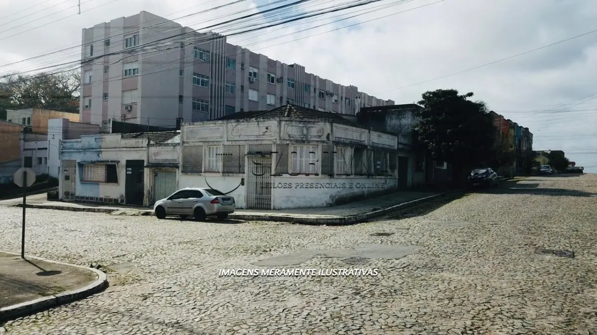 LOTE 001 - IMÓVEL NA RUA ANDRADE NEVES EM PELOTAS