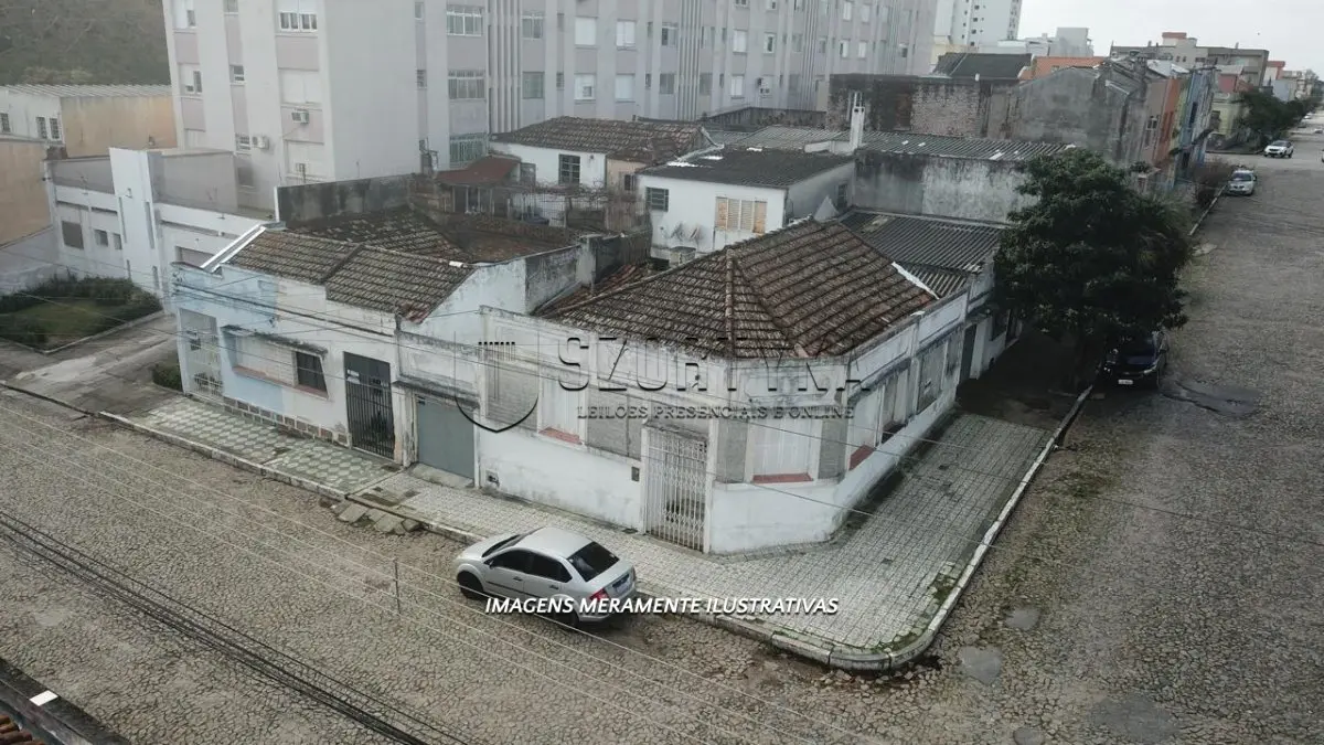 LOTE 001 - IMÓVEL NA RUA ANDRADE NEVES EM PELOTAS