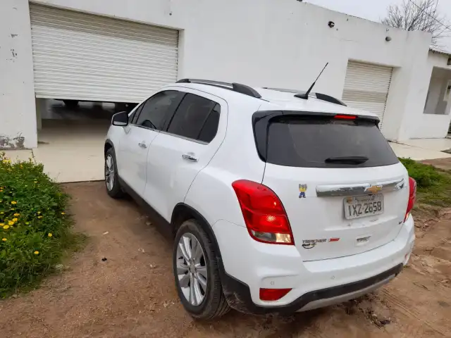 VENDA DIRETA DE UM CHEVROLET TRACKER LTZ, 2017