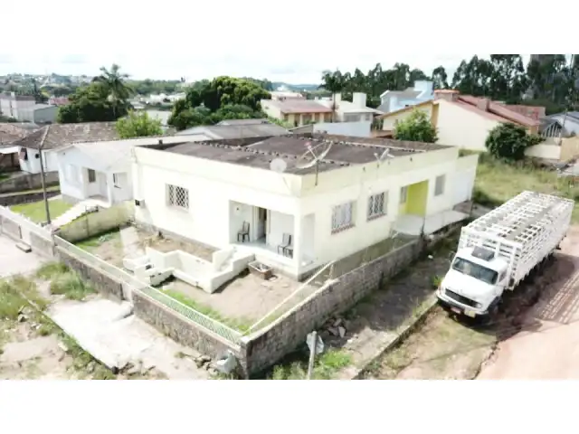 LEILÃO DE 75% DE UM IMÓVEL NA RUA HIDELBRANDO CENTENO EM CAMAQUÃ