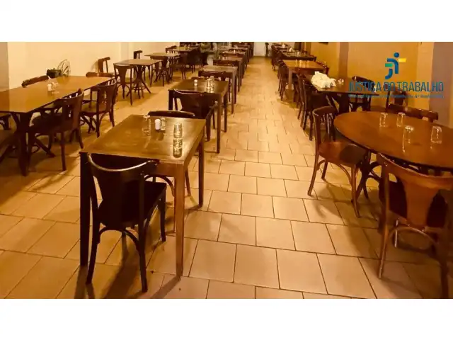 LEILÃO DE MESAS, CADEIRAS, BUFFET, CHURRASQUEIRAS E DIVERSOS