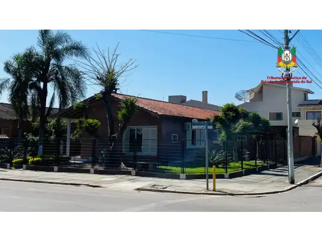LEILÃO DE UM IMÓVEL COM 510M² NO CENTRO DA CIDADE, EM SÃO LOURENÇO DO SUL