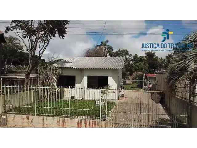 LEILÃO DE UM IMÓVEL COM 484M², EM TAPES
