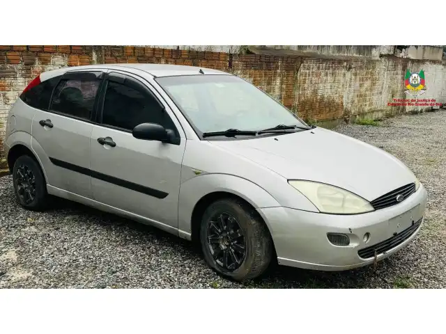 LEILÃO DE UM FORD/FOCUS 1.8 L, 2003