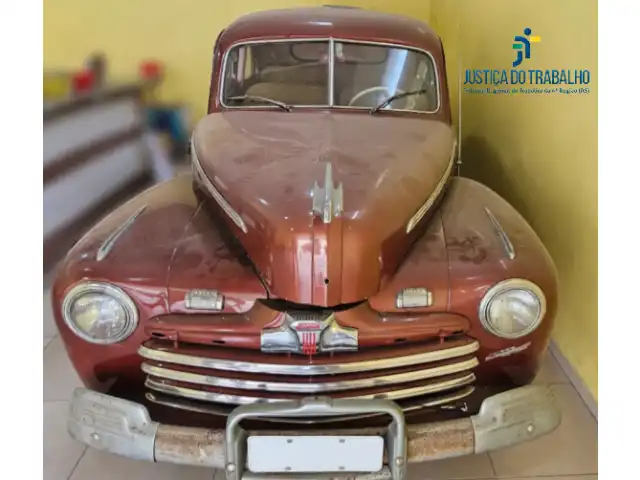 VENDA DIRETA DE UM IMP/FORD COUPÊ 1946