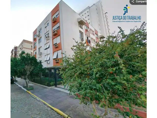 VENDA DIRETA DE UM APARTAMENTO NO EDIFÍCIO SÃO VICENTE EM PORTO ALEGRE