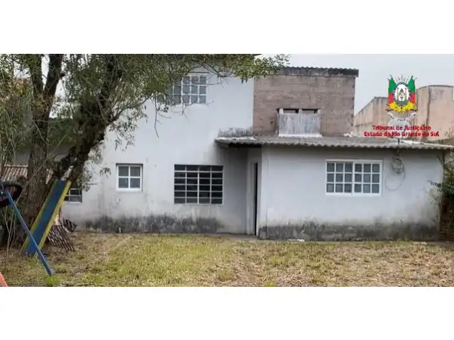 LEILÃO DE UM IMÓVEL COM 480m², NA PRAIA DO LARANJAL