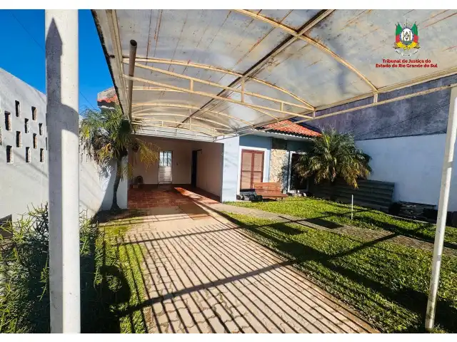 LEILÃO DE UM IMÓVEL COM 401,50M², NO BAIRRO AREAL EM PELOTAS